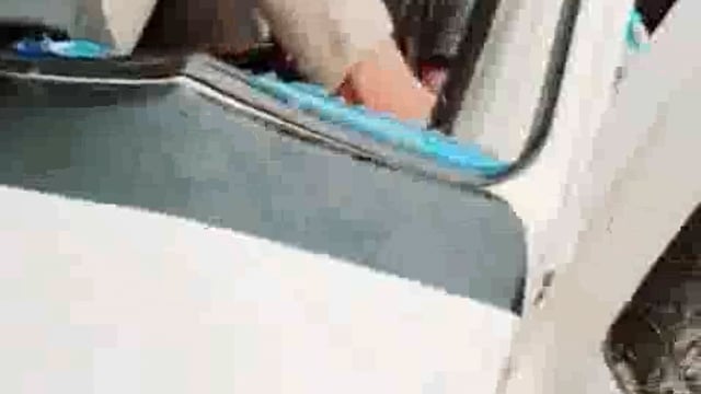 एन एच2 पर राधापुरम के सामने आगे जा रहे ट्रक में डंपर ने मारी टक्कर डंपर में फंसा ड्राइवर बमुश्किल लोगों ने निकाला 