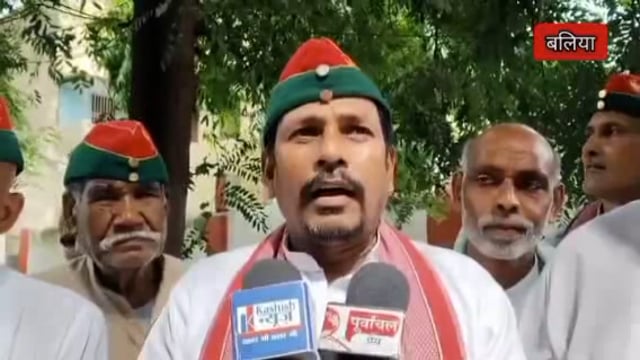 बांसडीह में सपा नेता व सेना प्रकोष्ठ के जिलाउपाध्यक्ष कन्हैया यादव ने कारगिल विजय दिवस पर कहा,शहीदों को कभी नही भूलेगा देश