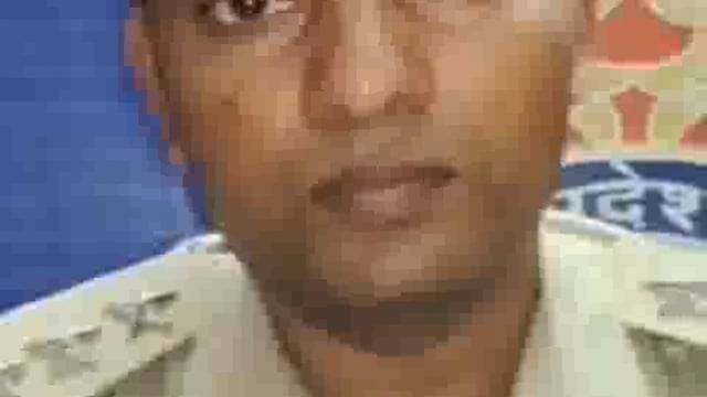 पुलिस मुठभेड़ मे शातिर अंतर्जनपदीय बदमाश घायल 


सीओ सिटी शिव नारायण बैश की बाइट