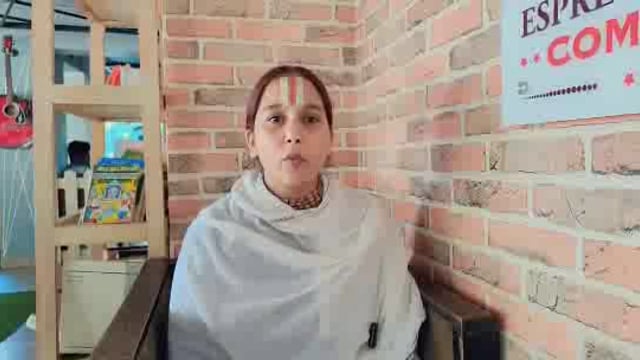 महिला साधु कर रही हैं अनिरुद्ध आचार्य के बयान का विरोध