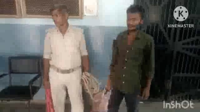 सूर्यगढ़ा -शराब मामले में फरार चल रहे अभियुक्त को गिरफ्तार कर पुलिस हिरासत में भेजा गया लखीसराय जेल।