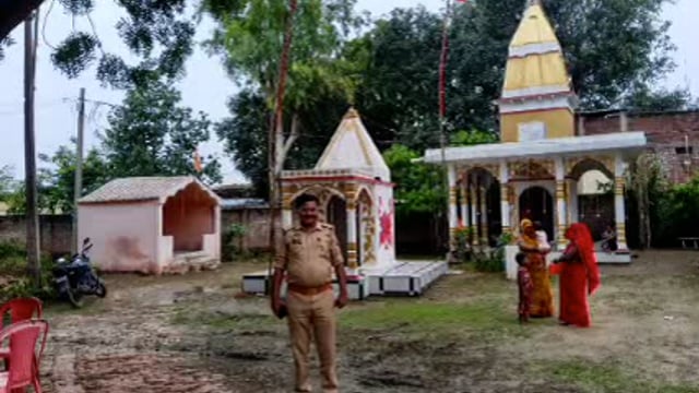 बाघराय थाना क्षेत्र के बिहरेश्वर नाथ धाम पर हजारों की संख्या शिव भक्तों ने किया जलाभिषेक पुलिस प्रशासन रहा चुस्त दुरुस्त