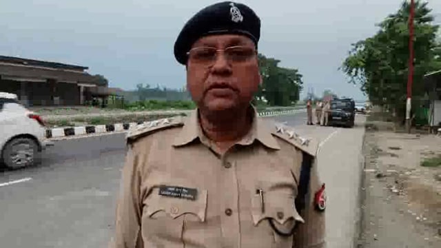 अम्बेडकरनगर
थाना सम्मनपुर अंतर्गत पलई कल्याणपुर बाजार में हुई गोलीबारी की घटना के सम्बन्ध में क्षेत्राधिकारी भीटी लक्ष्मीकांत मिश्र द्वारा दी गयी बाइट।