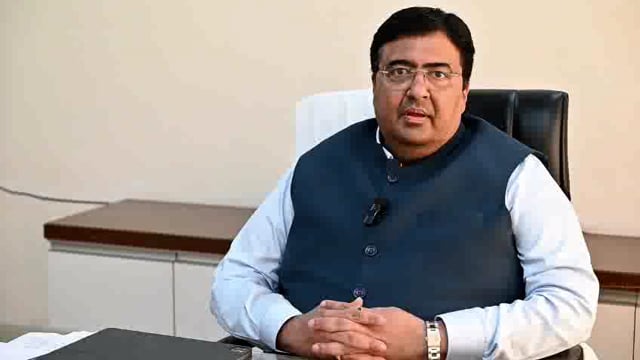  माहीती आयोग आपल्या दारी उपक्रमाअंतर्गत गडचिरोलीत 100अपील  प्रकरणाची सुणावनी (राहुल पांडे  राज्या मुख्य माहीती आयुक्त)