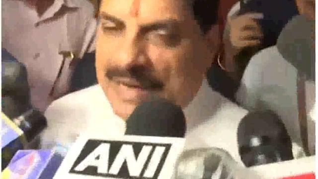 प्रधानमंत्री मोदी ने मेट्रो उद्घाटन और पीएम मित्र पार्क सहित मध्य प्रदेश की प्रमुख परियोजनाओं को मंज़ूरी दी

भोपाल, मध्य प्रदेश: मुख्यमंत्री मोहन यादव ने कल घोषणा#politics