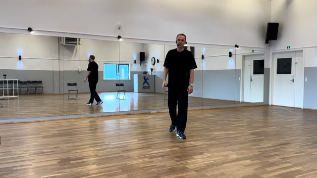 (7-NY) Hey Hey (kast ikke med sten) (-4% – i rundkreds)