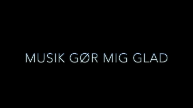(25) Musik gør mig glad (-6% – foran spejl – video er spejlvendt)