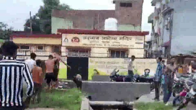 सलेमपुर! तालाब में डूबने से मासूम की मौत! हर साल दोहराता है दर्दनाक मंजर!