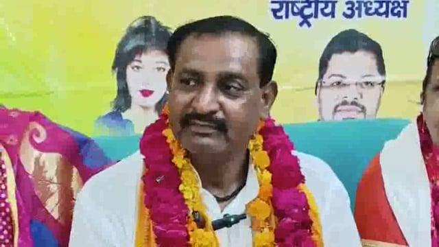 नरेंद्र मोदी विकास मिशन चला गांव की ओर के राष्ट्रीय अध्यक्ष विनोद विद्यार्थी ने कहा कि कॉरिडोर बनकर रहेगा