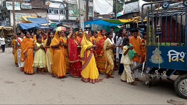 सिरदला में शिव शिष्यों के द्वारा निकाली गई भव्य कावर यात्रा
