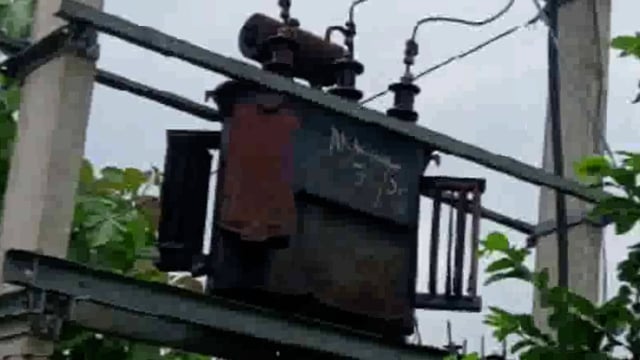 एनएम न्यूज़ खबर का हुआ असर रजौन्ध गांव में लगा नया ट्रांसफार्मर