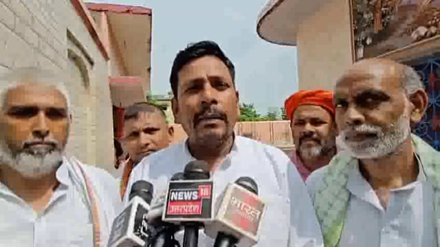 दराव निवासी सपा नेता कन्हैया यादव ने पूर्व सांसद फूलन देवी के 62वा जयंती पर किया नमन