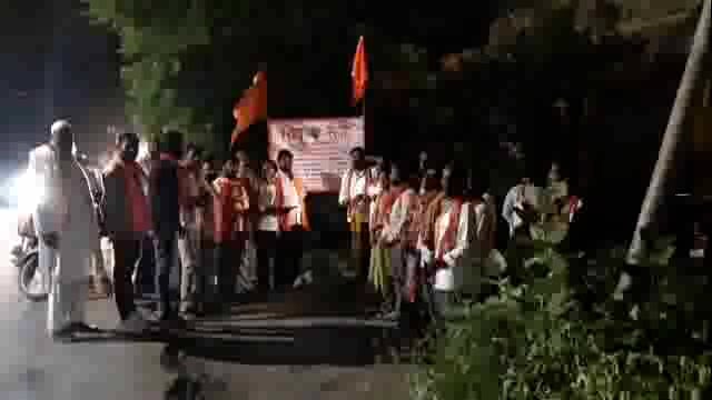 कृष्णा नगर येथे फटाके फोडून शिंदे शिवसेना शाखेची स्थापना