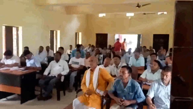 प्रखंड प्रमुख की अध्यक्षता में भूमि संबंधी सुधार को लेकर कार्यक्रम आयोजित