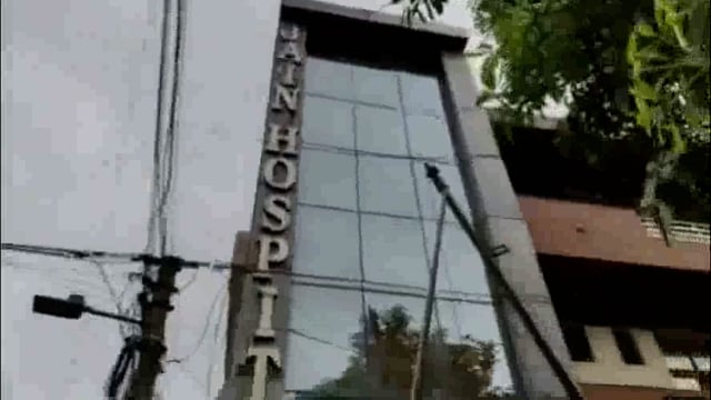 मथुरा में गरीब की सच्चाई दिखाने पर पत्रकार को मिली जान से मारने की धमकी, पत्रकारों ने एकजुट होकर डीएम एसएसपी को सौंपा ज्ञापन, कार्यवाही की मांग।