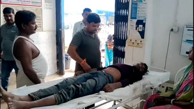 तीन दिनों से लापता युवक विदुआ मोड़ से बेहोशी की हालत में बरामद।