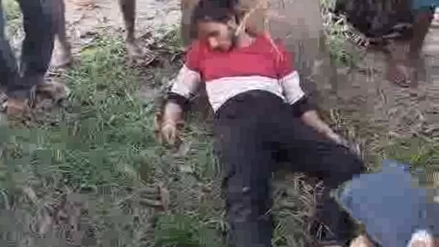 अंबेडकर नगर..
आम के पेड़ से लटकता हुआ मिला युवक का शव
कटका थाना क्षेत्र के गोविंद साहब मठ के सामने स्थित बाग में शव मिला है युवक की पहचान सोनू निषाद उम्र 25 वर्ष पुत्र देवी प्रसाद निषाद निवासी अहिरौली गोविंद साहब,, जांच पड़ताल में जुटी पुलिस