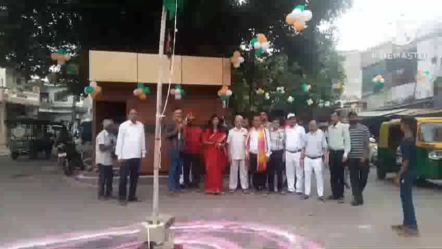 आगरा शहर में 15 अगस्त 79 व स्वतंत्रता दिवस बड़े ही धूमधाम के साथ मनाया गया हर चौराहे पर हर सरकारी महकने पर रोहण 