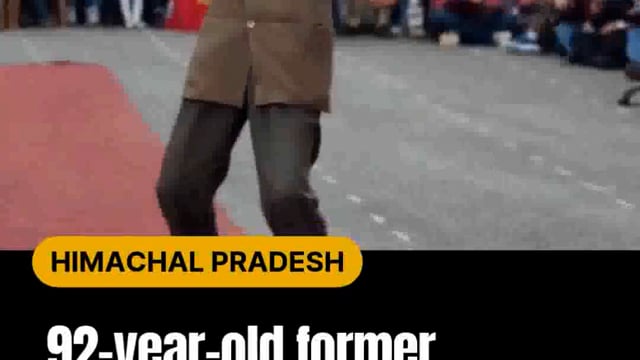 92 वर्षीय पूर्व डीजीपी रति राम वर्मा ने 79वां स्वतंत्रता दिवस गर्व के साथ मनाया

पूर्व पुलिस महानिदेशक (डीजीपी) रति राम वर्मा ने 92#political