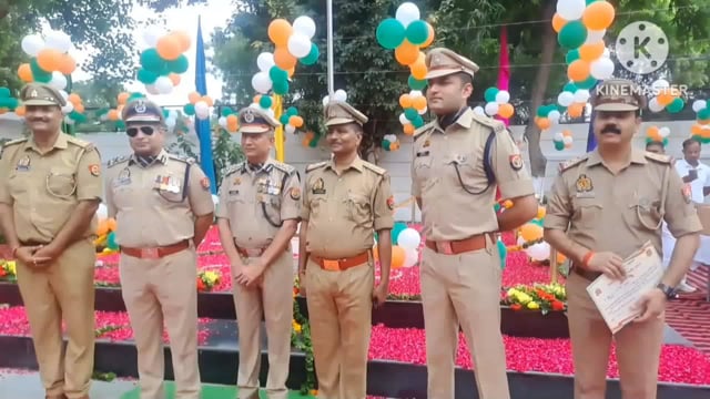आगरा शहर में पुलिस लाइन स्थितसभागार में 79 स्वतंत्रता दिवस बड़ी धूमधाम के साथ मनाया पुलिस आयुक्त आगरा द्वारा दी गई बाइट 