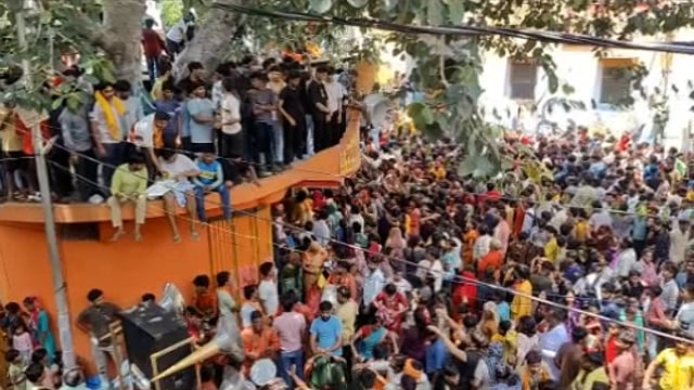  मथुरा के गोकुल में मनाया गया श्री कृष्ण जन्म उत्सव नंद भवन में