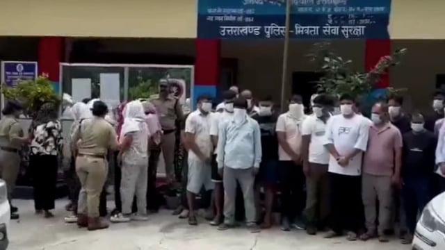 रैव पार्टी करने वालों पर पुलिस का शिकंजा!28 युवक और नौ युवतियां गिरफ्तार!