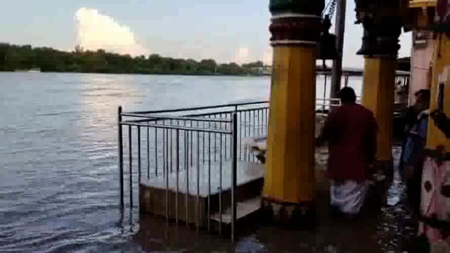 यमुना नदी आई उफ़ान पर चेतावनी बिंदु को किया पार