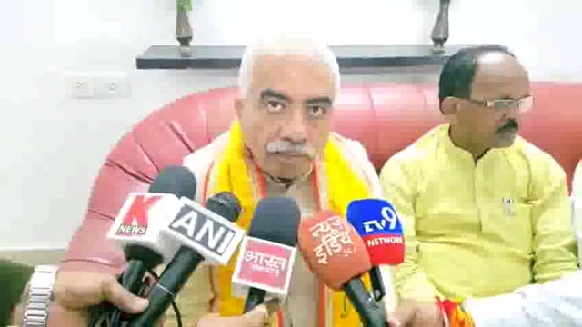 उत्तर प्रदेश के मंत्री राकेश सचान ने मुख्यमंत्री रेखा गुप्ता पर हमले की निंदा की

रायबरेली, उत्तर प्रदेश — उत्तर प्रदेश के प्रभारी मंत्री राकेश#politics