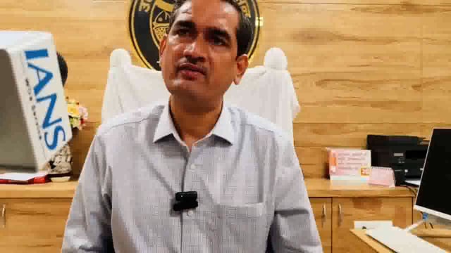 यमुना नदी उफान पर जिलाधिकारी ने दी जानकारी