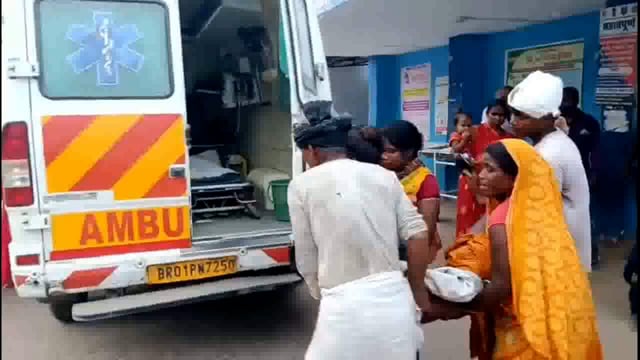 नशेड़ियों ने गांजा पीने को मांगा पैसा नहीं देने पर किया मारपीट।