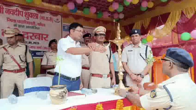 डीएम एवं एसपी ने संयुक्त रूप से मंडल कारा का किया निरीक्षण