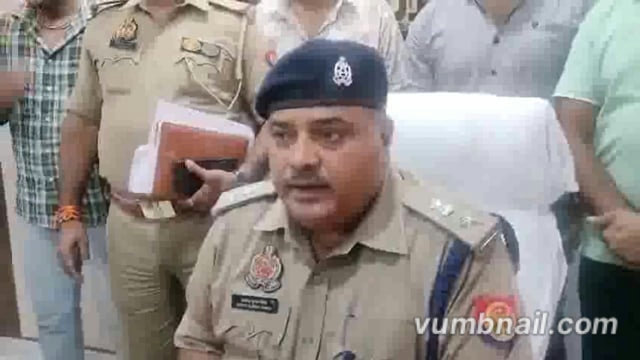 हाथरस पुलिस ने दो अंतर-जिला ट्रैक्टर चोरों को गिरफ्तार किया; ₹68 लाख मूल्य के ट्रैक्टर बरामद#politics
