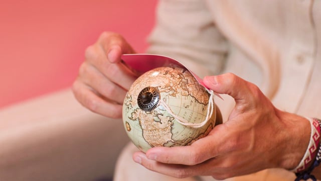 Is it better to speak the same language or adapt to each context?