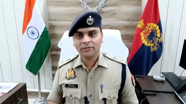 बलरामपुर साइबर फ्राड का आरोपी चढ़ा पुलिस के हत्थे भेजा गया जेल सुनिए क्या कुछ कहते हैं एसपी बलरामपुर 