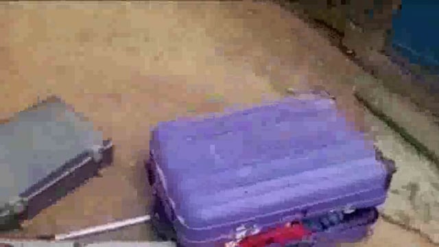 आनंदपुर थाना क्षेत्र में मंगलवार की रात अज्ञात चोरों ने उड़ाया दो अलग-अलग गांव में सेंध मार कर हजारों का जेवर व नगदी