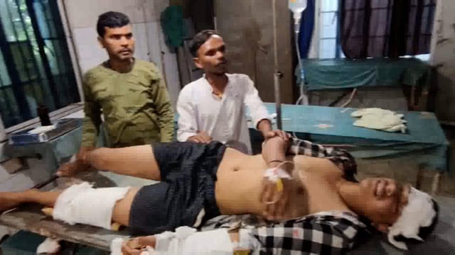 टोटो व बाइक की टक्कर में दो लोग हुए जख्मी, पीएचसी सिरदला से किया गया रेफर