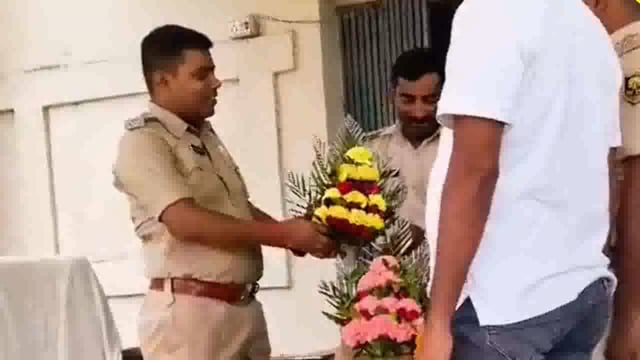 गुलशन कुमार ने फुल्लीडुमर थाना एवं सुप्रिया कुमारी ने खेसर थाने का संभाला पदभार, स्वागत सह विदाई समारोह आयोजित