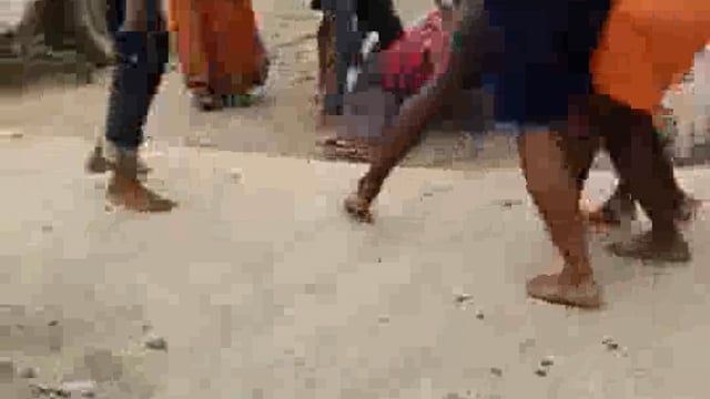 दबंगों ने राजमिस्त्री और मजदूर को लाठी डंडा लात घूंसों से किया जानलेवा हमला,पुलिस कार्रवाई के नाम पर सुबह से शाम तक करवाया इंतजार