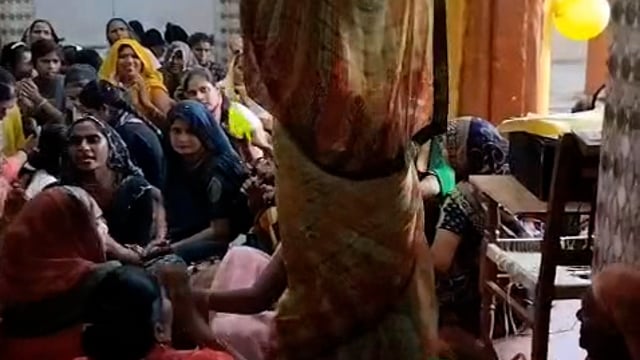 केशोपुर सठला में ठाकुरद्वारा मंदिर में राधाष्टमी पर राधारानी का जन्मोत्सव बड़ी धूमधाम से मनाया गया।  प्रसाद वितरण किया।