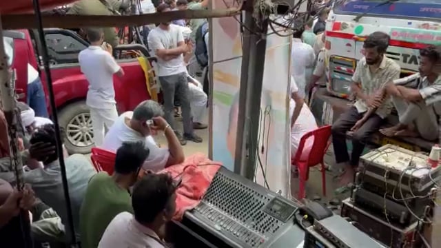 राहुल गांधी की यात्रा के समापन समारोह में पप्पू यादव को मंच नहीं मिला, नीचे सड़क पर बैठे

#politics