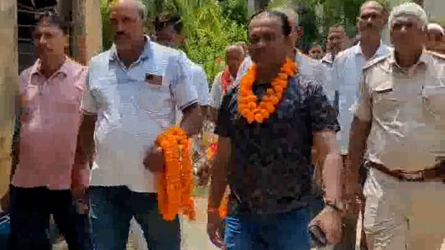 सिरदला थाना अध्यक्ष मोहन कुमार को दी गई भावभीनी विदाई