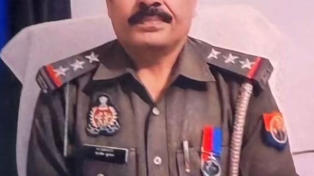 बीबीनगर थाना प्रभारी का तबादला बीबीनगर से जहांगीराबाद को हो गया है। अपने मृदुभाषी व्यवहार ने उन्होंने अनोखी छाप छोड़ी