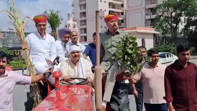 कांग्रेस विधायक राजेंद्र पारीक ने कोचिंग विधेयक पर पार्टी लाइन के विपरीत रुख अपनाया
#politics