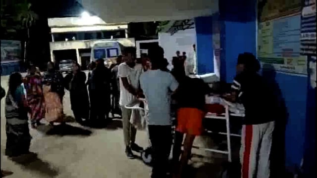 अवैध संबंध के शक में वृद्ध ने अपने 55 वर्षीय पत्नी को गड़ासे से काटा। अस्पताल जाने के क्रम में हुई मौत।