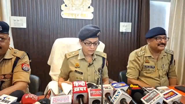 कानपुर देहात में पुलिस ने अवैध हथियारों की फैक्ट्री का भंडाफोड़ किया, दो गिरफ्तार

कानपुर देहात — कानपुर देहात की मूसानगर पुलिस ने#politics