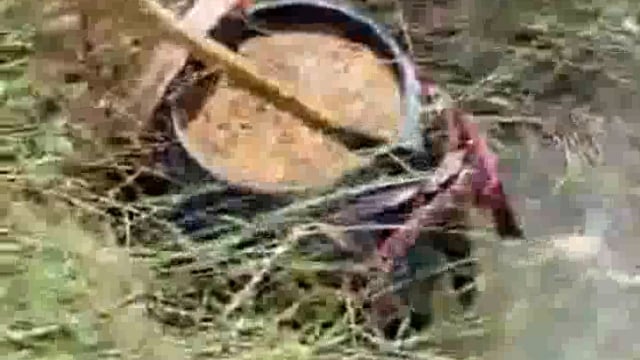 पुलिस ने 1600 लीटर जावा महुआ किया विनिष्ट