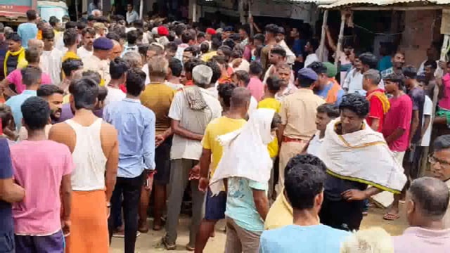 हाईवा की चपेट में आने से 50 वर्षीय वृद्ध की हुई मौत