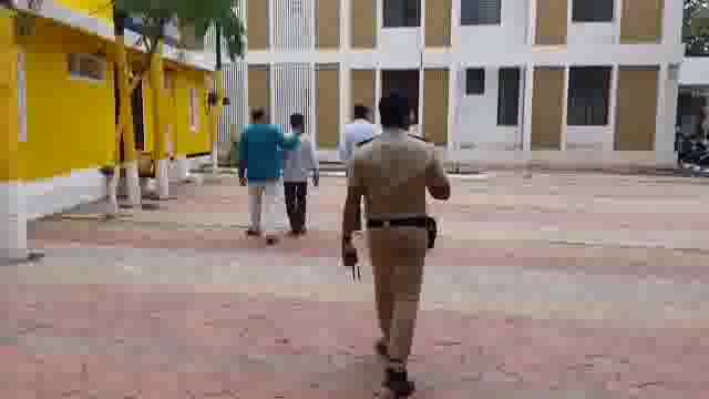 उदगीरात एकाचा खून करून मृतदेह टाकला नेत्रगावं रोडवर,दोघांना पोलिसांनी घेतले ताब्यात