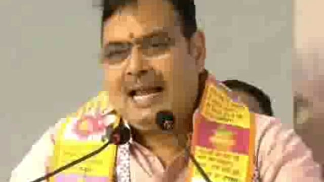 मुख्यमंत्री भजनलाल शर्मा ने 'गौ माता' के प्रति विशेष स्नेह व्यक्त किया

जयपुर#politics