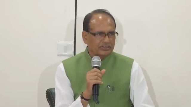 शिवराज सिंह चौहान ने जीएसटी सुधारों के लिए प्रधानमंत्री मोदी का आभार व्यक्त किया, कृषि लागत कम करने पर ज़ोर दिया

नई#politics